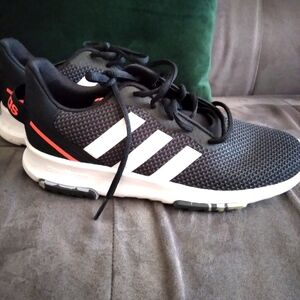 🆕️Adidas Cloudfoam🆕️